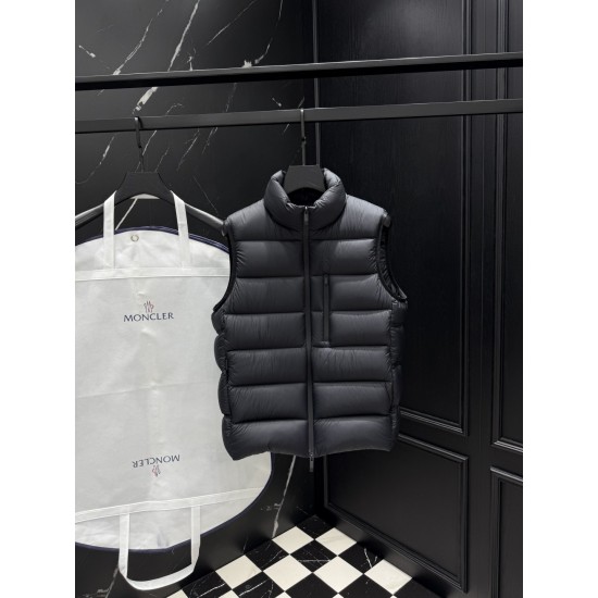 MONCLER Stand Collar Matte Nylon Light Down Vest 95% Duck Down Unisex 2026AW