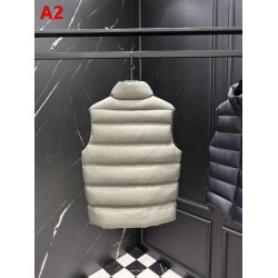 MONCLER Stand Collar Matte Nylon Light Down Vest 95% Duck Down Unisex 2026AW