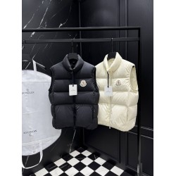 MONCLER Big Felt Logo Patch Stand Collar Puffer Down Vest 95% Duck Down Unisex 2026AW