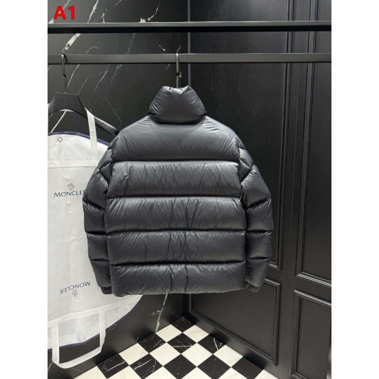 MONCLER Gold Logo Stand Collar Shiny Puffer Down Jacket Black Blue 95% Duck Down Unisex 2026AW