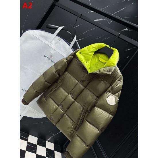 MONCLER Gold Logo Stand Collar Shiny Puffer Down Jacket Black Blue 95% Duck Down Unisex 2026AW