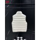 MONCLER Classic Logo Stand Collar Light Down Vest 95% Duck Down 3 Colors Unisex 2026AW