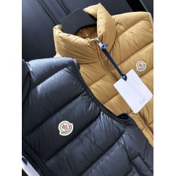 MONCLER Classic Logo Stand Collar Light Down Vest 95% Duck Down 3 Colors Unisex 2026AW