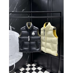 MONCLER Script Embroidered Logo Stand Collar Puffer Down Vest 95% Duck Down Black Ivory Unisex 2026AW