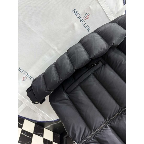 MONCLER Chest Zip Pocket Stand Collar Matte Lightweight Down Jacket 95% Duck Down 2 Colors Unisex 2026AW