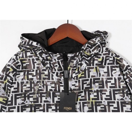 In an elegant casual atmosphere Men's double-sided parka 2022 FENDI Fendi In an elegant casual atmosphere Men's double-sided parka 2022 FENDI Fendi