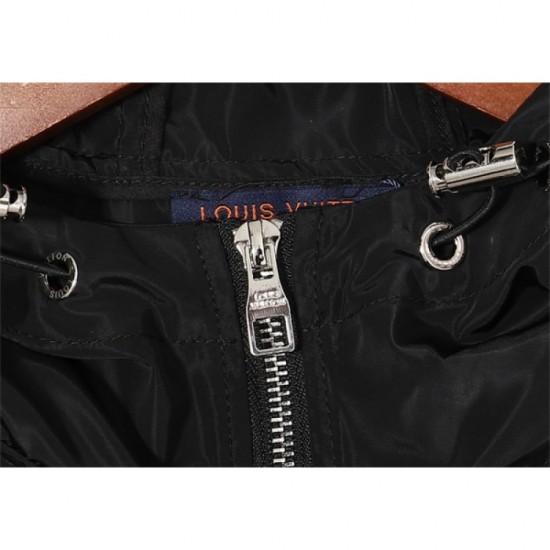 A sense of fashion is perfect men's parka 2022 LOUIS VUITTON LOUIS VUITTON A sense of fashion is perfect men's parka 2022 LOUIS VUITTON LOUIS VUITTON