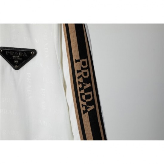 2022AW jacket Popular items for autumn and winter PRADA Prada 2022AW jacket Popular items for autumn and winter PRADA Prada