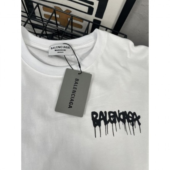 BALENCIAGA Balenciaga 2022SS Summer essential item for both men and women Short sleeve T-shirt BALENCIAGA Balenciaga 2022SS Summer essential item for both men and women Short sleeve T-shirt