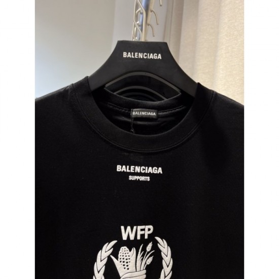 BALENCIAGA Balenciaga 2022SS Pre-emptive Spring / Summer Limited New Men's Short Sleeve T-shirt BALENCIAGA Balenciaga 2022SS Pre-emptive Spring / Summer Limited New Men's Short Sleeve T-shirt
