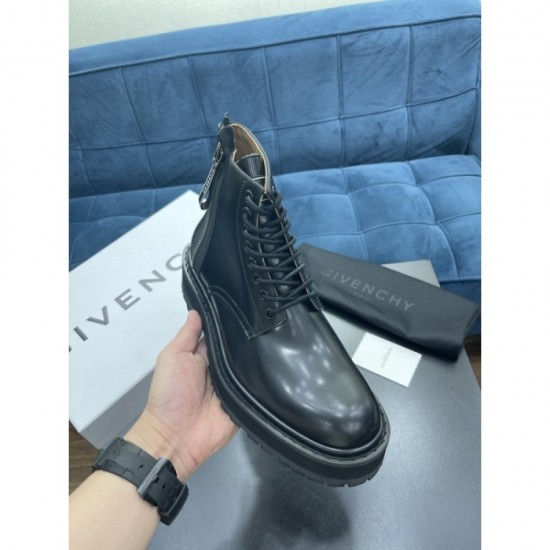 The forefront of fashion GIVENCHY Givenchy 2022AW men's boots The forefront of fashion GIVENCHY Givenchy 2022AW men's boots