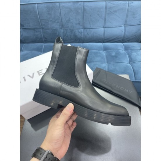 This year is ahead GIVENCHY Givenchy 2022AW men's boots This year is ahead GIVENCHY Givenchy 2022AW men's boots