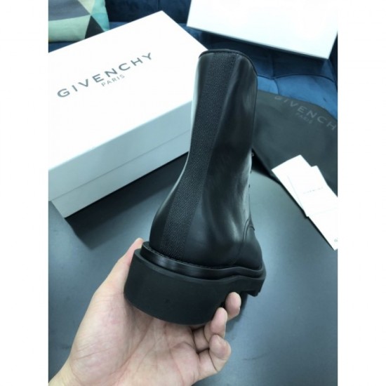 A lot of popular GIVENCHY Givenchy 2022AW men's boots A lot of popular GIVENCHY Givenchy 2022AW men's boots