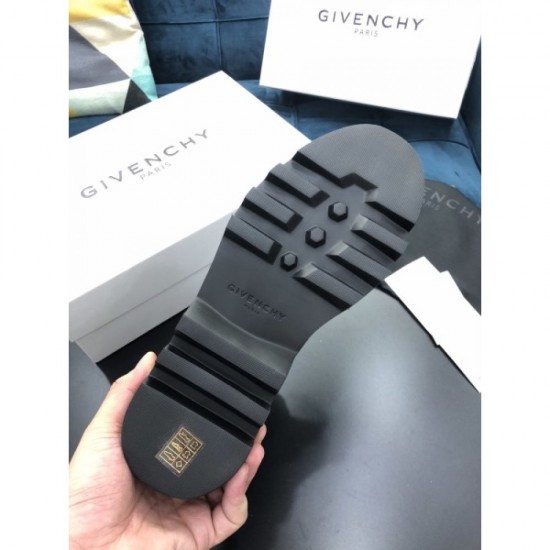 A lot of popular GIVENCHY Givenchy 2022AW men's boots A lot of popular GIVENCHY Givenchy 2022AW men's boots
