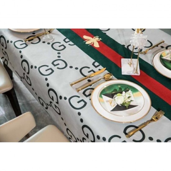 GUCCI Gucci 2022SS Tablecloth Summer new work that is inevitable this season GUCCI Gucci 2022SS Tablecloth Summer new work that is inevitable this season