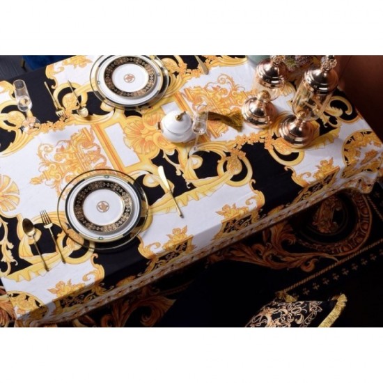 VERSACE Versace 2022SS tablecloth super rare love at first sight VERSACE Versace 2022SS tablecloth super rare love at first sight