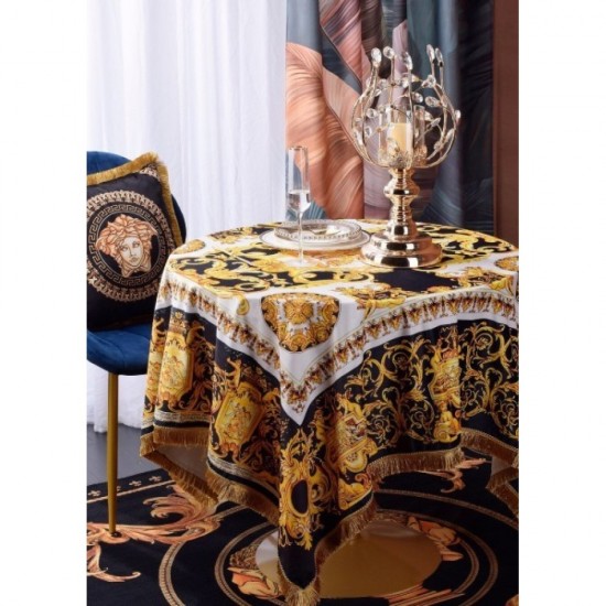 VERSACE Versace 2022SS tablecloth super rare love at first sight VERSACE Versace 2022SS tablecloth super rare love at first sight