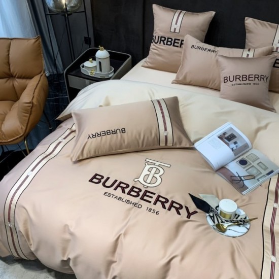 BURBERRY Burberry bedding 2022SS spring and summer continue to attract attention BURBERRY Burberry bedding 2022SS spring and summer continue to attract attention