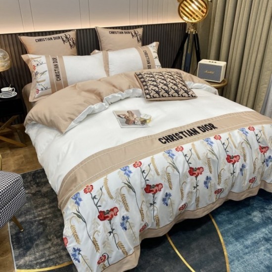 DIOR Dior Bedding 2022SS Style that can be used for summer DIOR Dior Bedding 2022SS Style that can be used for summer