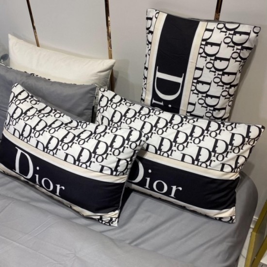 DIOR Dior bedding 2022SS This summer is an eye-catching style DIOR Dior bedding 2022SS This summer is an eye-catching style