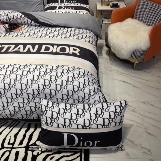 DIOR Dior bedding 2022SS This summer is an eye-catching style DIOR Dior bedding 2022SS This summer is an eye-catching style