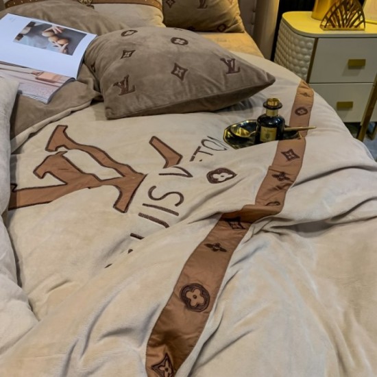 2022AW now standard item Popular items Bedding LOUIS VUITTON Louis Vuitton 2022AW now standard item Popular items Bedding LOUIS VUITTON Louis Vuitton