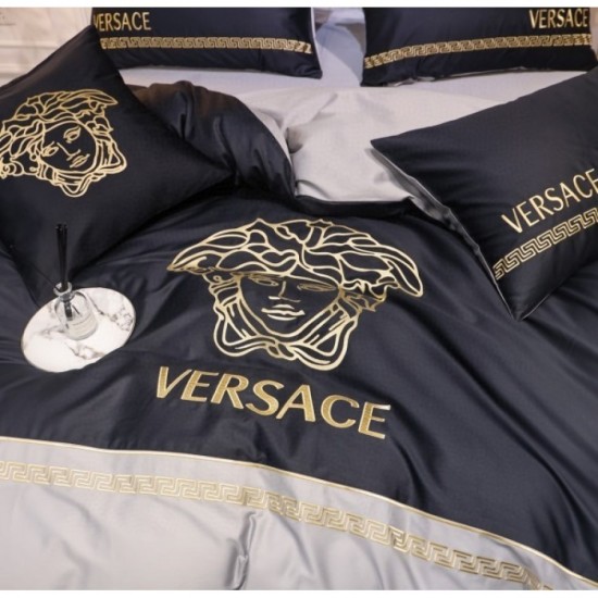 Versace Bedding 2022SS Limited Quantity Miracle Arrival Versace Bedding 2022SS Limited Quantity Miracle Arrival
