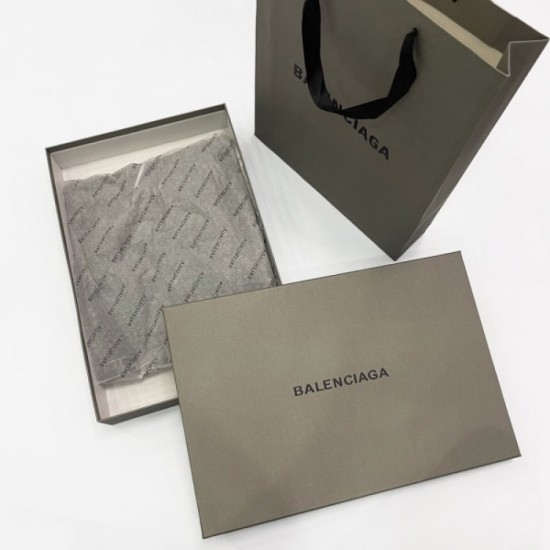 2022AW Long Sleeve T-shirt Limited Quantity VIP Price BALENCIAGA Balenciaga 2022AW Long Sleeve T-shirt Limited Quantity VIP Price BALENCIAGA Balenciaga