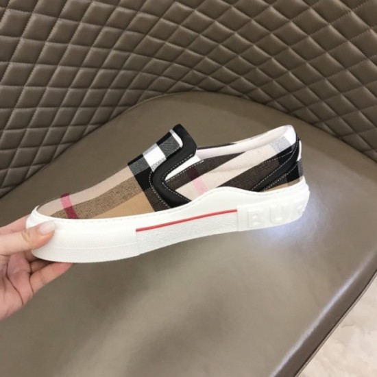 BURBERRY Burberry has a neat feeling 2022SS casual shoes BURBERRY Burberry has a neat feeling 2022SS casual shoes