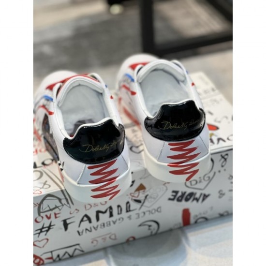 2022SS Men's casual shoes DOLCE & GABBANA DOLCE & Gabbana soaring in popularity 2022SS Men's casual shoes DOLCE & GABBANA DOLCE & Gabbana soaring in popularity