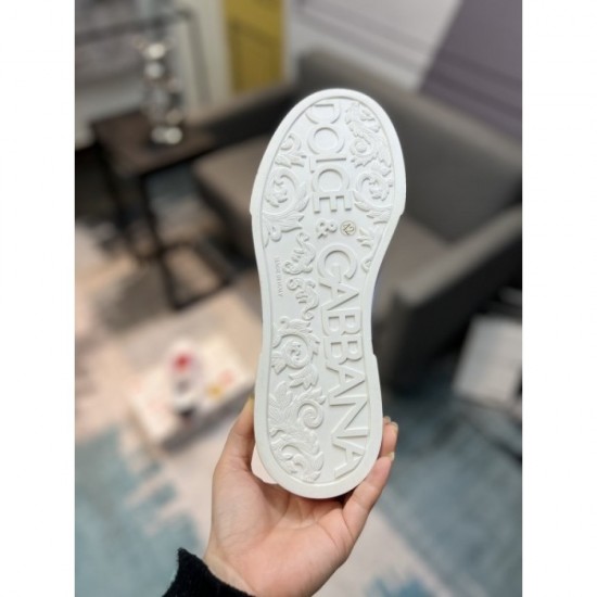 2022SS Men's casual shoes DOLCE & GABBANA DOLCE & Gabbana soaring in popularity 2022SS Men's casual shoes DOLCE & GABBANA DOLCE & Gabbana soaring in popularity