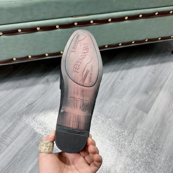 2022SS Men's casual shoes FERRAGAMO Salvatore Ferragamo full of fashion 2022SS Men's casual shoes FERRAGAMO Salvatore Ferragamo full of fashion
