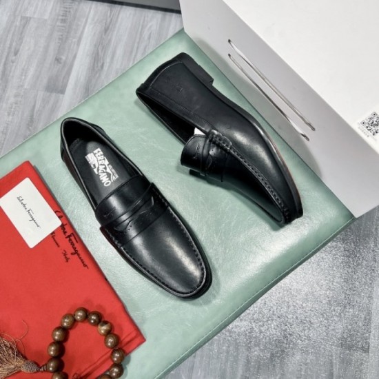 2022SS Men's casual shoes FERRAGAMO Salvatore Ferragamo gained outstanding popularity 2022SS Men's casual shoes FERRAGAMO Salvatore Ferragamo gained outstanding popularity