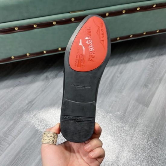 2022SS Men's casual shoes FERRAGAMO Salvatore Ferragamo gained outstanding popularity 2022SS Men's casual shoes FERRAGAMO Salvatore Ferragamo gained outstanding popularity