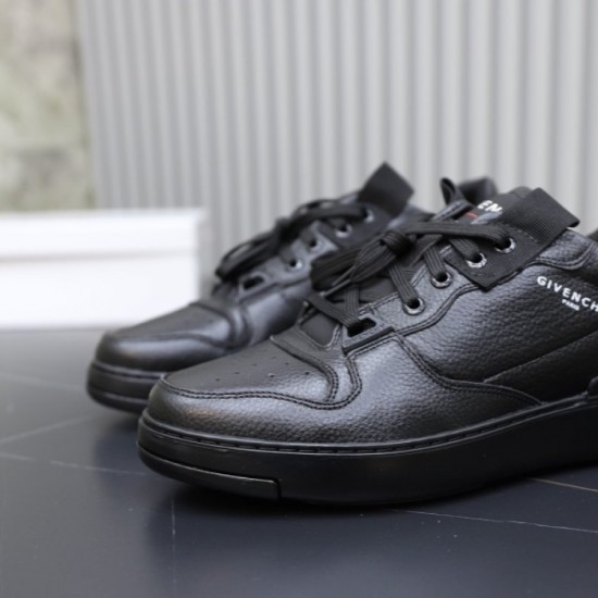GIVENCHY 2022SS casual shoes to liven up the summer mood GIVENCHY 2022SS casual shoes to liven up the summer mood