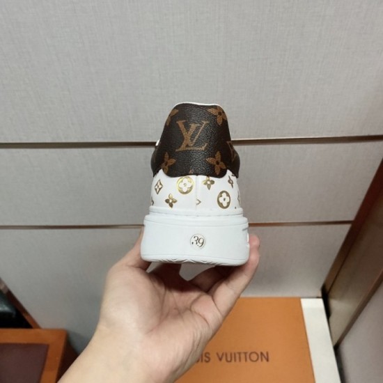 2022SS Men's casual shoes LOUIS VUITTON Louis Vuitton very rare color 2022SS Men's casual shoes LOUIS VUITTON Louis Vuitton very rare color