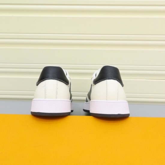 LOUIS VUITTON Louis Vuitton 2022SS casual shoes to buy this summer LOUIS VUITTON Louis Vuitton 2022SS casual shoes to buy this summer