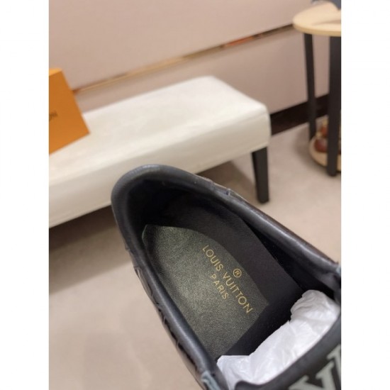 Super rare product LOUIS VUITTON Louis Vuitton 2022AW casual shoes Super rare product LOUIS VUITTON Louis Vuitton 2022AW casual shoes