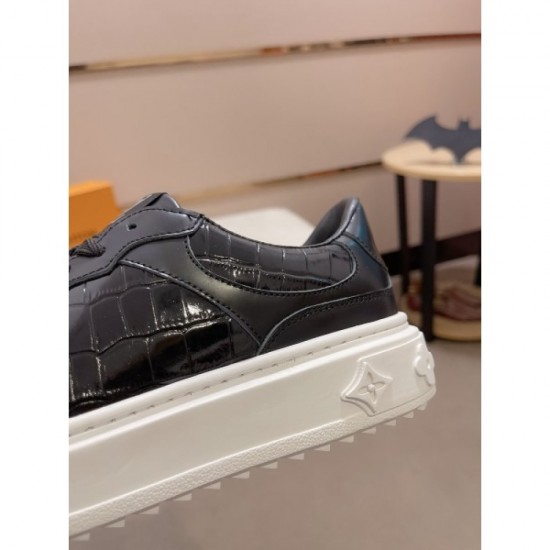 Super rare product LOUIS VUITTON Louis Vuitton 2022AW casual shoes Super rare product LOUIS VUITTON Louis Vuitton 2022AW casual shoes