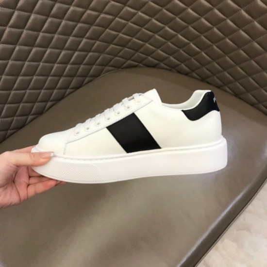 Rare Men's Casual Shoes PRADA Prada Spring / Summer Season Continuing Trends New Arrivals Rare Men's Casual Shoes PRADA Prada Spring / Summer Season Continuing Trends New Arrivals