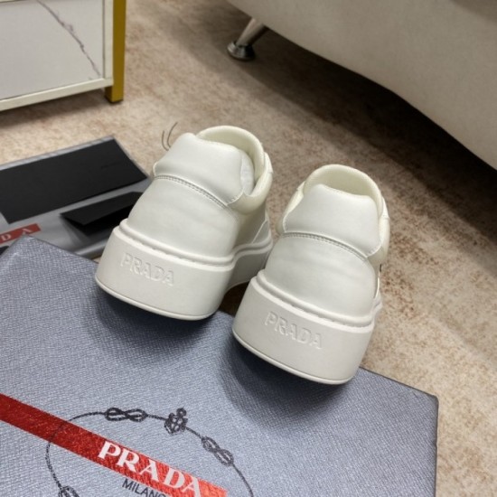 Beauty products! Men's casual shoes PRADA Prada is a big trend in the spring and summer season Beauty products! Men's casual shoes PRADA Prada is a big trend in the spring and summer season