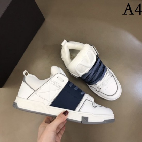 VALENTINO Fashionable presence 2022SS casual shoes VALENTINO Fashionable presence 2022SS casual shoes
