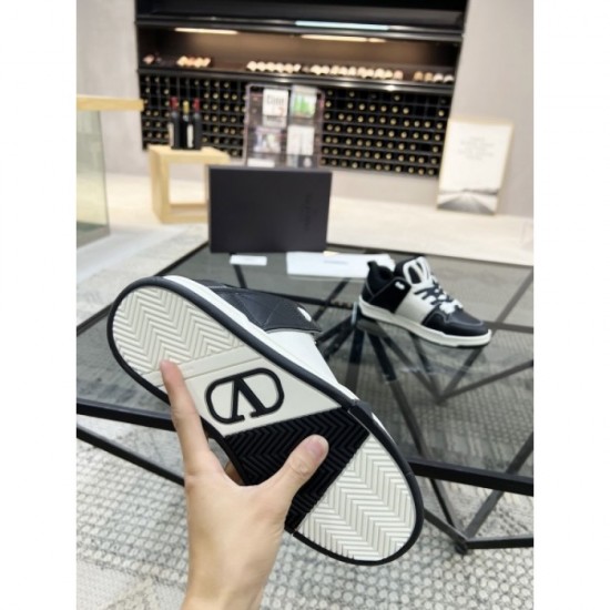 Limited edition VALENTINO Valentino 2022AW casual shoes Limited edition VALENTINO Valentino 2022AW casual shoes
