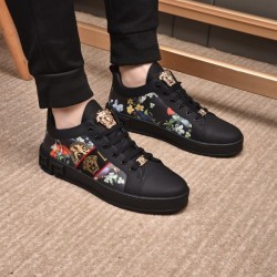 Get in advance Men's casual shoes VERSACE Versace Very refreshing comfort