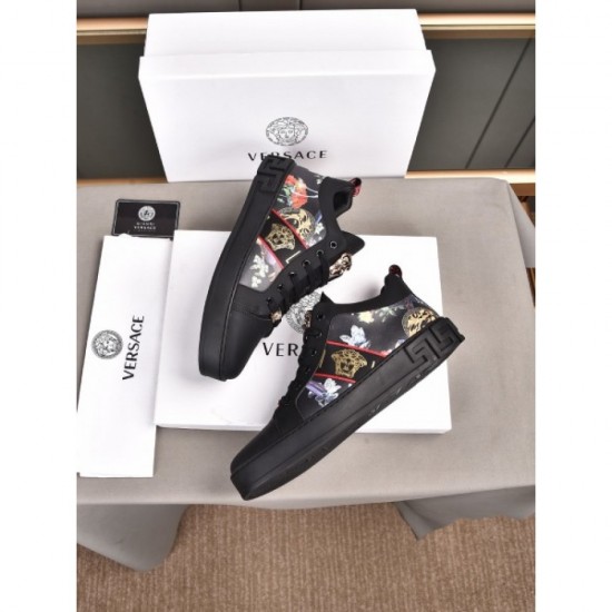Get in advance Men's casual shoes VERSACE Versace Very refreshing comfort Get in advance Men's casual shoes VERSACE Versace Very refreshing comfort