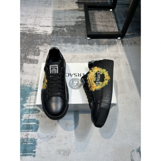Difficult to obtain Men's casual shoes VERSACE Versace casual style Difficult to obtain Men's casual shoes VERSACE Versace casual style