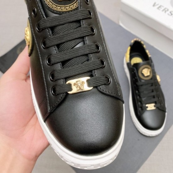 VERSACE Versace for a fashionable impression 2022SS casual shoes VERSACE Versace for a fashionable impression 2022SS casual shoes