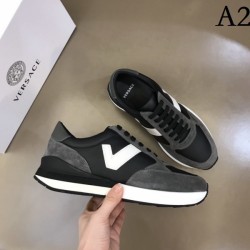 Entertainer favorite VERSACE Versace 2022AW casual shoes