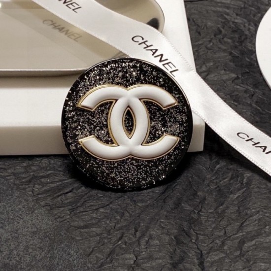Hottest Domestic Sold Out Quantity Limited CHANEL Chanel 2022AW Brooch Hottest Domestic Sold Out Quantity Limited CHANEL Chanel 2022AW Brooch