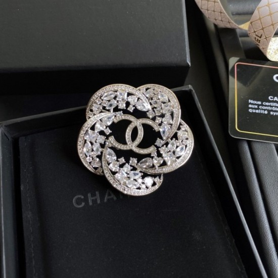 Get at the new sale price CHANEL Chanel 2022AW brooch Get at the new sale price CHANEL Chanel 2022AW brooch